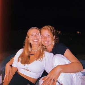 Meet your Posher, Emma